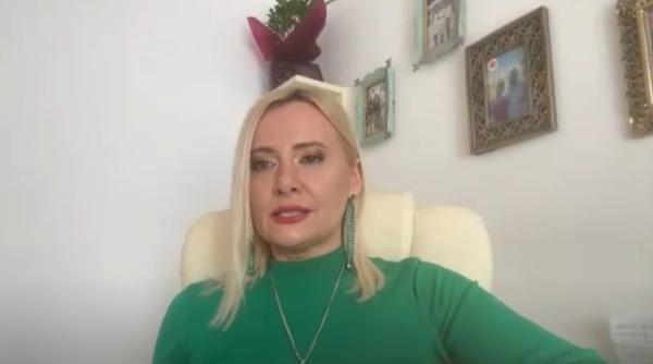 culorile norocoase in anul sarpelui de lemn recomandarile astrologului nicoleta ghiris pentru fiecare semn chinezesc