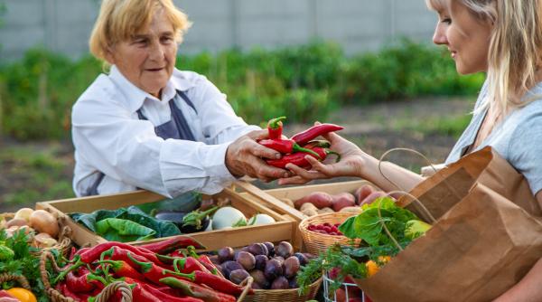 legumele si fructele din piete vor putea fi testate astfel cumparatorii vor fi siguri ca acestea nu contin pesticide sau alte substante nocive in cantitati daunatoare