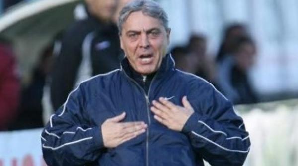 lacrimi pe terenul de fotbal andrei artean socat de injuraturile lui sorin cartu unii dintre noi avem parintii morti