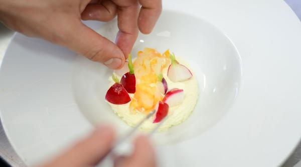 tendintele gastronomice ale anului 2025 cum arata mesele viitorului