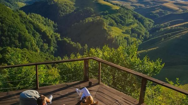 unde vin turistii japonezi in vacanta in romania doua destinatii preferate spun ca are un farmec aparte