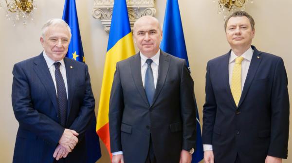 mugur isarescu a mers la cotroceni riscurile cu care se confrunta economia romaniei puse pe masa