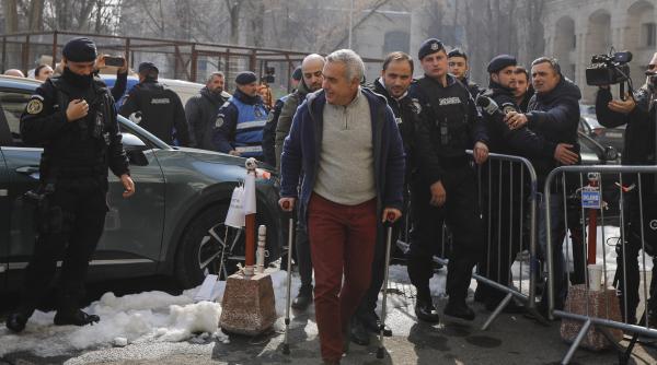 calin georgescu ridicat din trafic cu mandat bogdan chirieac analiza unui moment foarte sensibil felul in care a fost tratat mi se pare de neacceptat intr un stat de drept