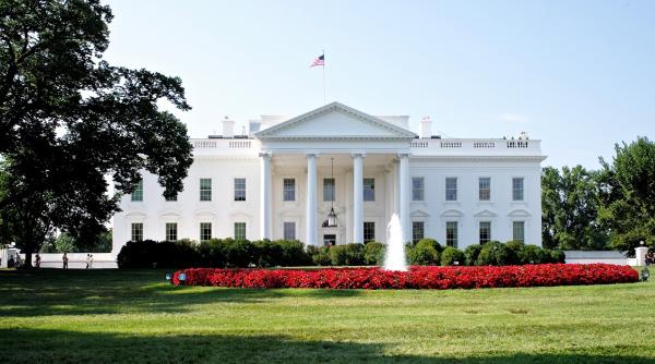 casa alba impiedica ap reuters si alte mass media sa participe la reuniunea cabinetului trump