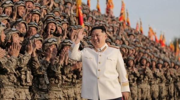 kim jong un cere o armata moderna capabila sa faca fata oricarui conflict cu imperialistii razboiul si varsarea de sange devin realitati comune