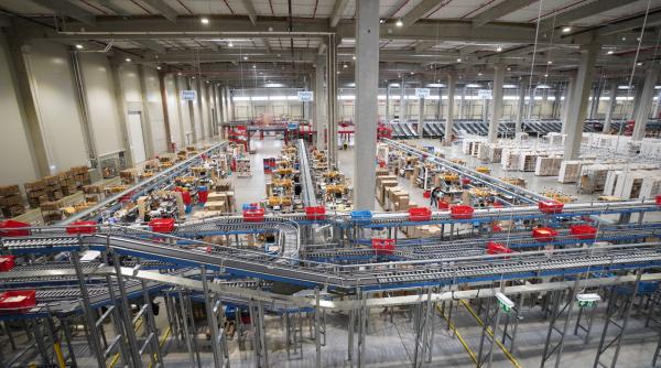 emag prezinta 5 tendinte cheie din ecommerce care vor imbunatati experienta clientilor in 2025