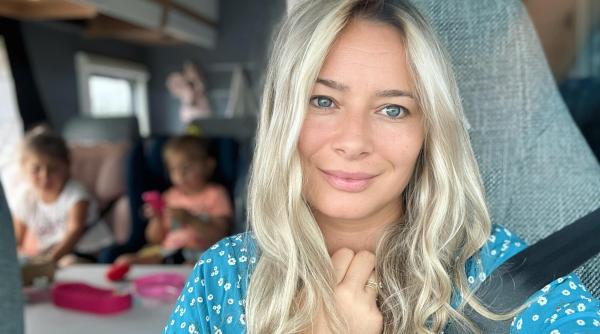 laura cosoi revoltata dupa o amenda de 2 400 de lei primita in trafic eu ca eu dar cum poate un om de rand sa si permita o astfel de sanctiune