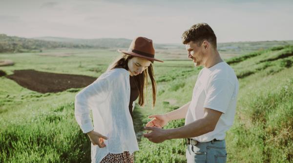 ungaria scrie in constitutie existenta a doua sexe femeie si barbat