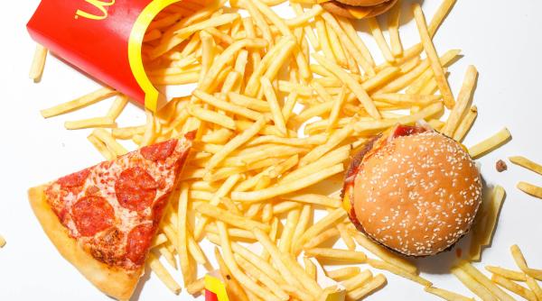 o femeie arata cum este mcdonald s ul rusesc reactie nu m as duce acolo nici daca mi ar plati video