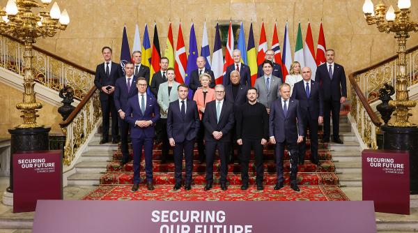 coalitia bunavointei din jurul lui zelenski ursula von der leyen vrea transformarea ucrainei intr un porc spinos de otel greu de digerat