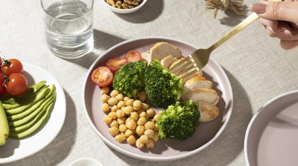 dieta care sfideaza timpul ce mananci azi iti poate decide varsta biologica