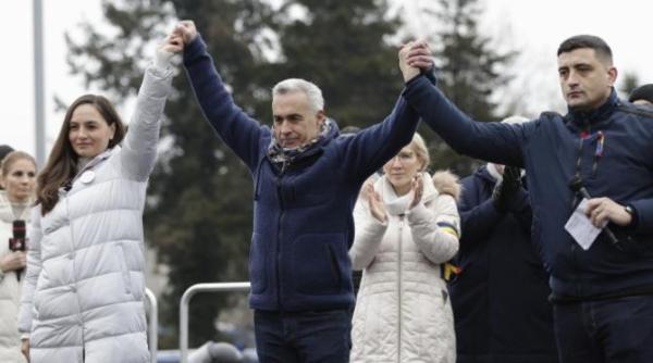 de ce nu a fost georgescu alaturi de simion la depunerea candidaturii