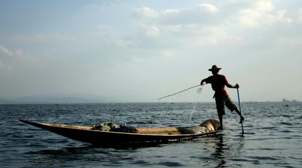 un pescar peruan a fost gasit in viata dupa ce a plutit in deriva timp de 94 de zile