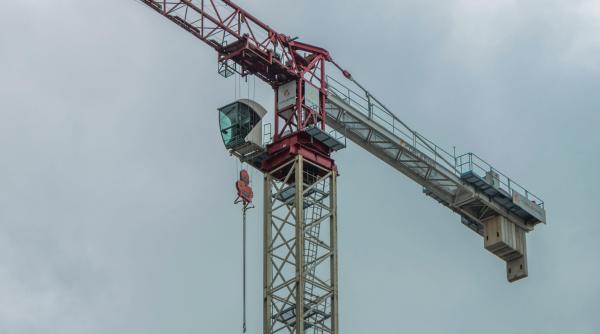 o fabrica veche de 150 de ani dispare din bucuresti a fost demolata iar in locul ei va aparea un cartier rezidential cu blocuri de pana la 27 de etaje