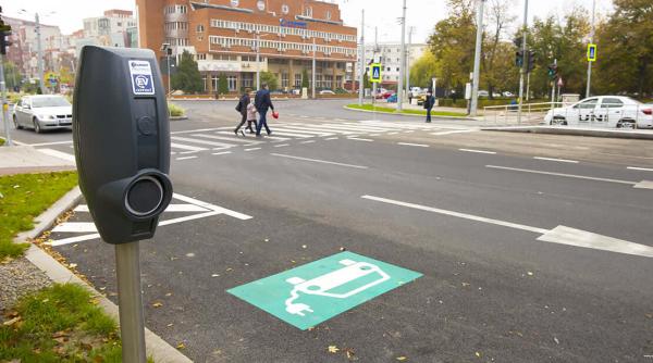 galatiul accelereaza tranzitia spre mobilitate electrica 159 de noi statii de incarcare pentru vehicule electrice