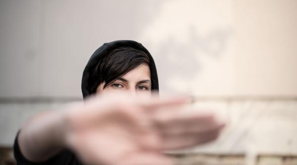 narciz balasoiu conf ase analiza razboiului hibrid si provocarile geopolitice contemporane