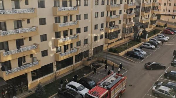 incendiu intr un bloc de locuinte din iasi foto video