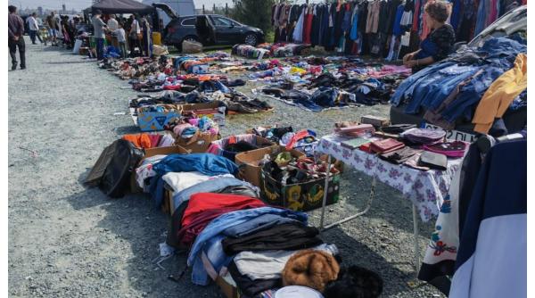 femeie prinsa in piata in timp ce vindea vestigii dacice cu trei lei bucata