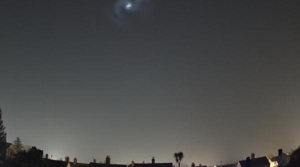 s a vazut ochiul liber falcon 9 spacex pe cer foto din italia si uk