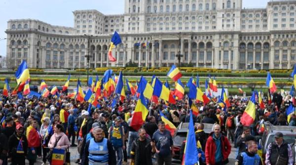 jandarmeria un act de sesizare a organelor de urmarire penala si sase sanctiuni dupa mitingul din piata constitutiei