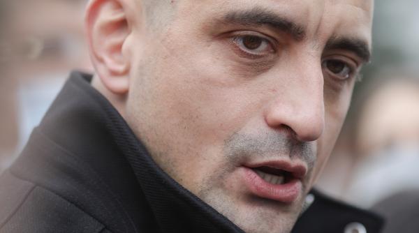 tatulici dupa declaratiile lui george simion am ajuns sa bagam in seama toti derbedeii baiatul ala e saracut rau de tot si el