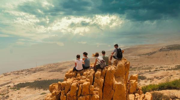 turistii in israel in siguranta ambasadorul lior ben dor traim in stabilitate si liniste chiar daca mai vine cate o racheta din cand in cand