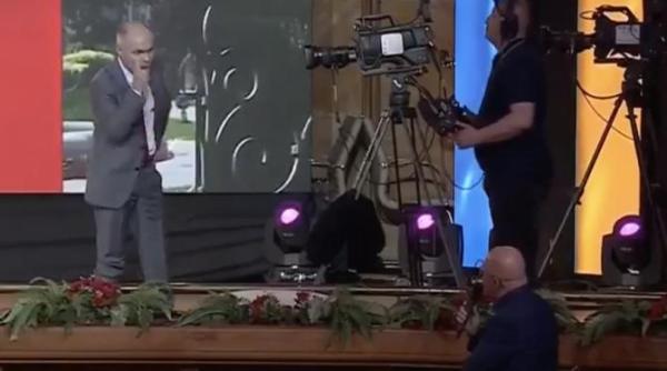 daniel funeriu s a aprins la dezbatere adrian ursu l a enervat teribil mi ati atins onoarea