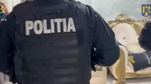 interlopul bercea mondialu si alti noua membri ai familiei sale au fost retinuti de procurorii diicot