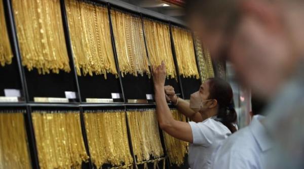 se intorc bancile centrale la aur primele efecte ale politicilor monetare ale lui trump