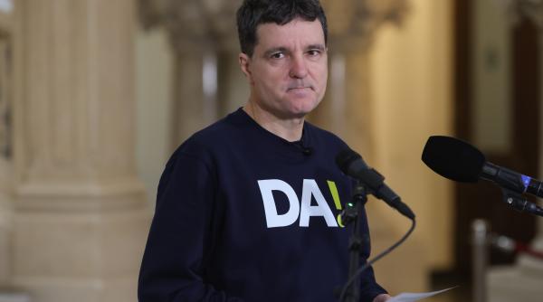 nicusor dan cel mai viral candidat sanctionat de bec campanie ilegala pe banda rulanta