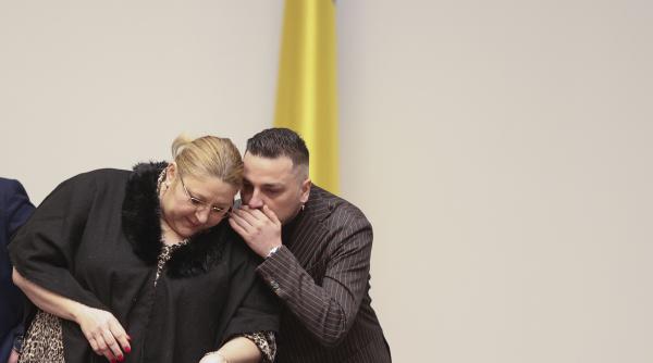 makaveli influencerul angajat in parlament de diana sosoaca si a anuntat demisia pe tiktok apoi a sters filmarea video