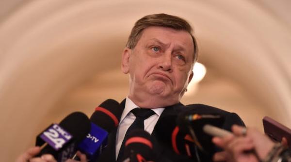 sa terminam odata cu pensiile speciale din magistratura s a suparat csm ul dupa anuntul lui crin antonescu avertizeaza cu un real blocaj