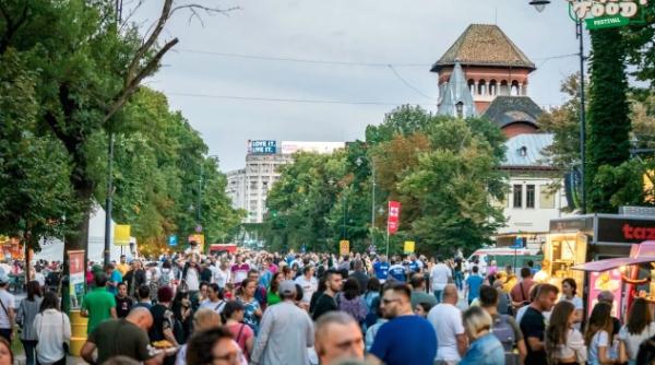 festivalul bucharest street food festival deviaza in weekend liniile 100 203 si 205