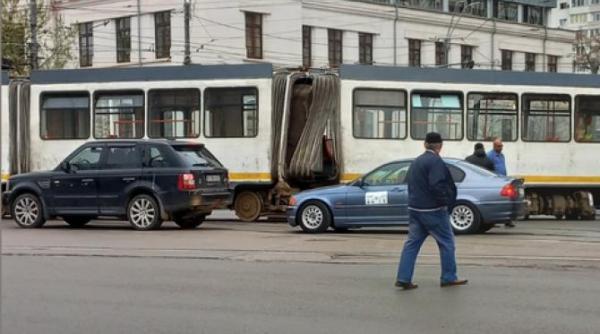 circulatia tramvaielor 1 10 19 23 si 27 blocata dupa ce un tramvai a deraiat