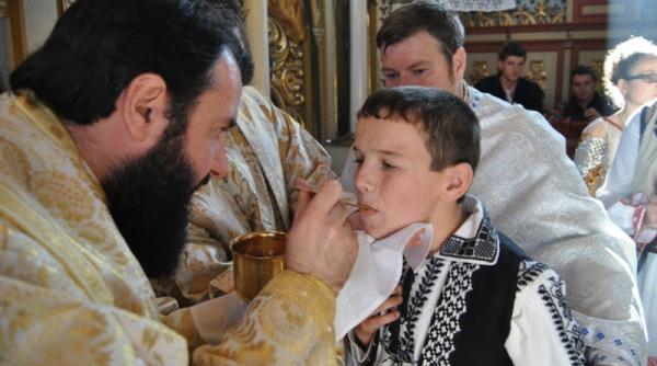 pilda emotionanta a unui preot de paste impartasania nu e totul pentru un copil