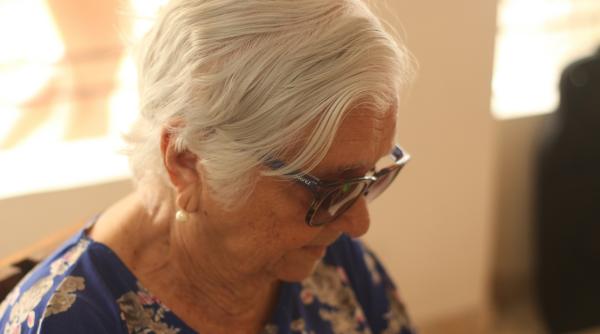 cum poti preveni albirea parului fara chimicale secrete naturale pentru un par sanatos