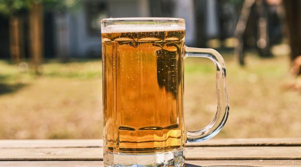 bauturile alcoolice care au impact minim asupra siluetei mihaela bilic nu ne ingrasam de la o bere