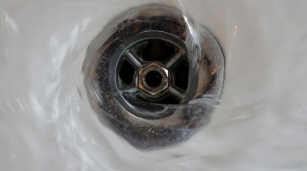 capcanele din chiuveta ce sa nu arunci niciodata pe teava de scurgere