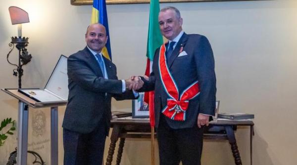 ion bazac decorat cu titlul de cavaler de gran croce de catre ambasada italiei in romania