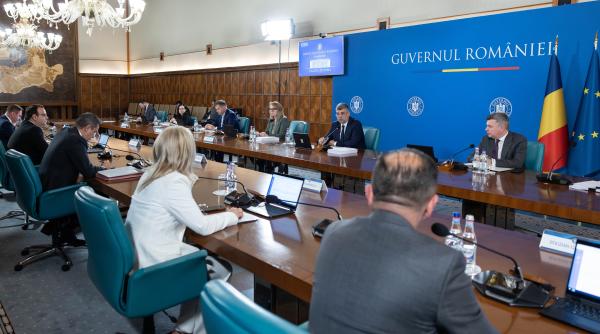 val de schimbari in posturi cheie decise astazi de guvern au fost inlocuiti sefi