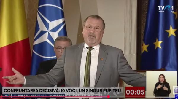 cine este candidatul banu singurul care a starnit hotote de ras in randul tururor la dezbaterea prezidentiala de ce sunt eu aici