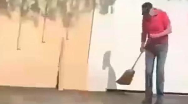 ce facea de fapt iohannis cu matura in fata casei video