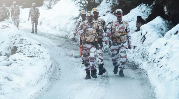 kashmirul sta pe un butoi cu pulbere rubio discuta cu india si pakistan pentru a nu se ajunge la un razboi