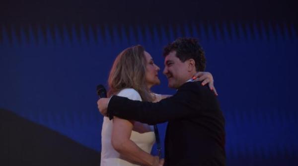 usr mesaj dupa ce elena lasconi a venit cu fotografiile cu ponta dan si coldea