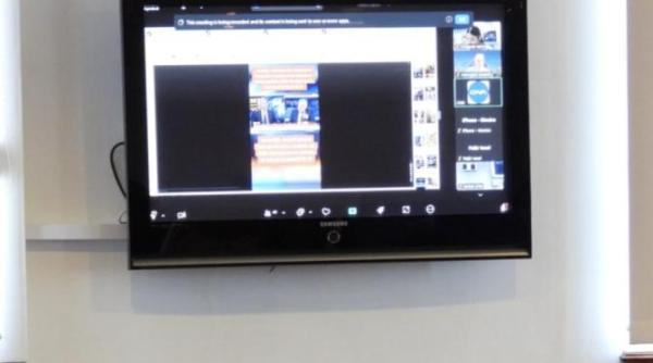 cna si intreruperea emisiei ca in bancul cu bula