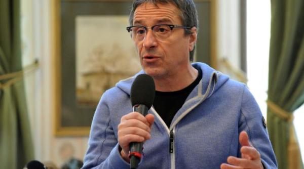 discursul lui claudiu bleont de la premiile gopo sub analiza unui psihiatru astazi tot romanul este specialist in parenting