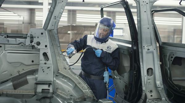 jaguar land rover revine in sua dar la ce pret taxele impuse de trump schimba regulile jocului