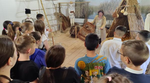 galati muzeele prin ochii copiilor excursii gratuite si amintiri pentru 15 000 de elevi