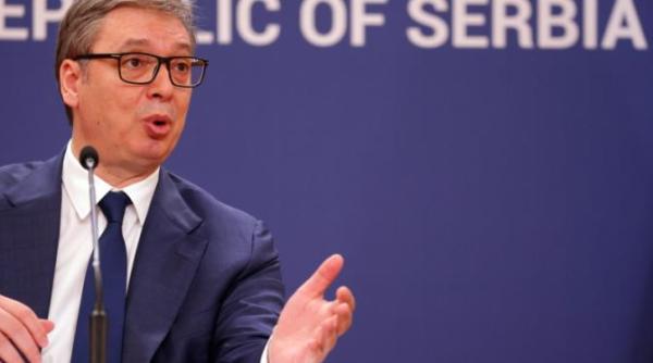 avionul care il transporta pe vucic la moscova a aterizat de urgenta la baku