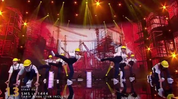 au rupt scena in doua trupa de copii famous by d strict a ridicat sala in picioare la romanii au talent reactiile juratilor